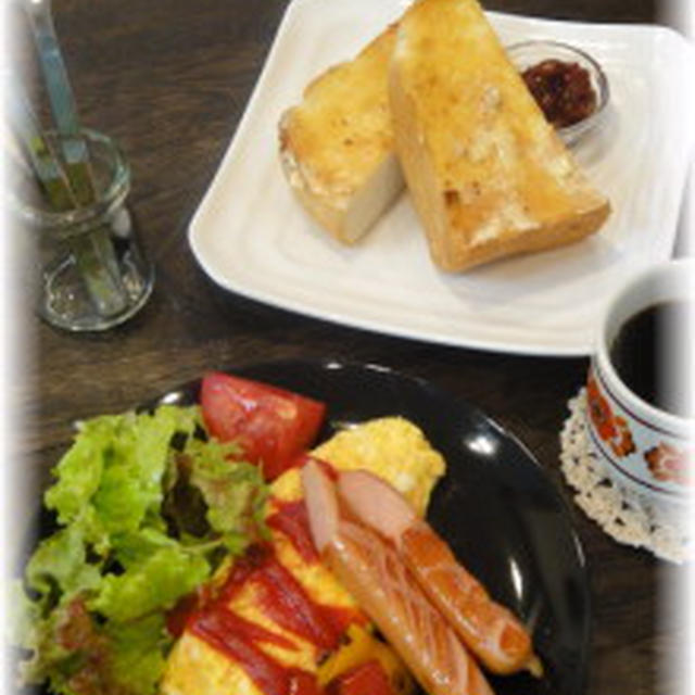 朝cafe★モーニングセット(あずきトースト・チーズオムレツ・コーヒー牛乳）