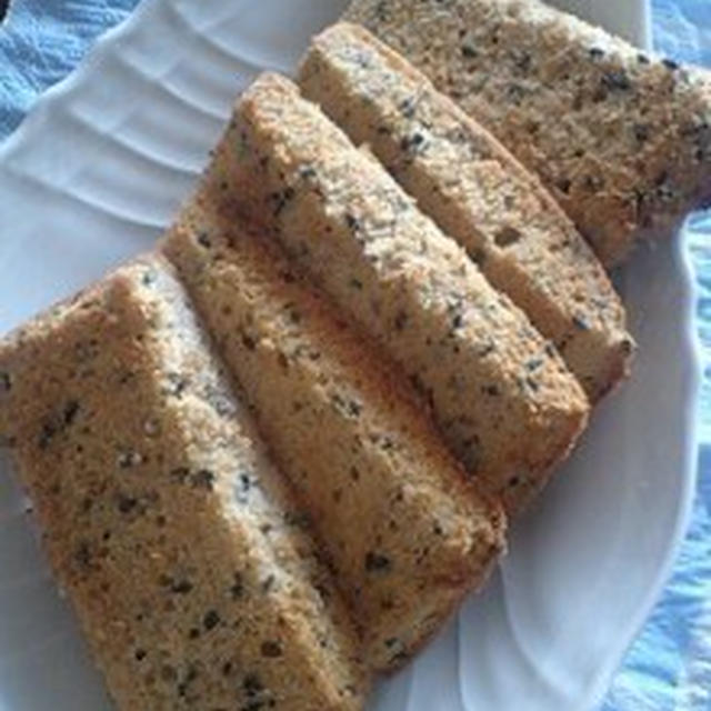 香ばしい匂いが充満☆～Wゴマと焦がしバターのフィナンシェ～