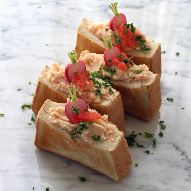 Taramosalata Sandwich