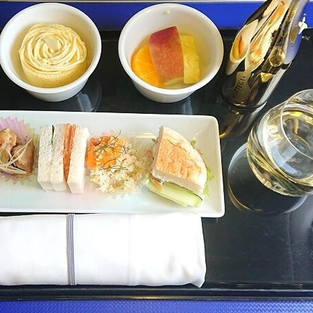 ANAプレミアムクラスの機内食7月/9月★羽田⇔那覇便：軽食★