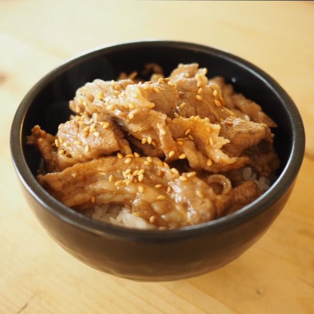 ふるさと納税の牛肉で焼肉丼