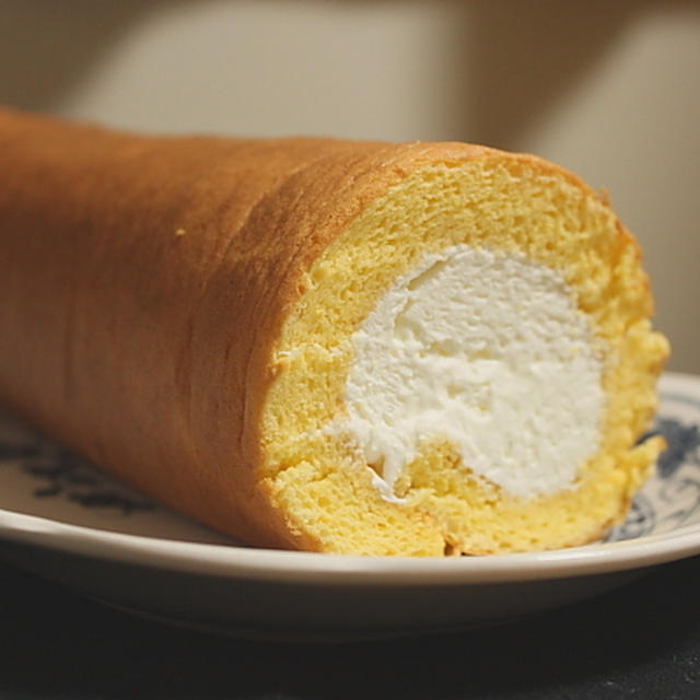 純生ロールケーキ