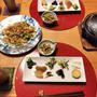 赤から肉豆腐とゴーヤともやしのチャンプルー、小つまみ盛り合わせ8品とひたし豆、シメはうどんで晩酌