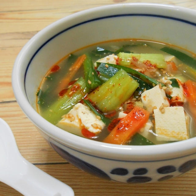 簡単！！豆腐のチンゲン菜のピリ辛 坦々風スープの作り方