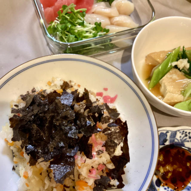 秋のちらしすしがベースの簡単ちらしで夕食