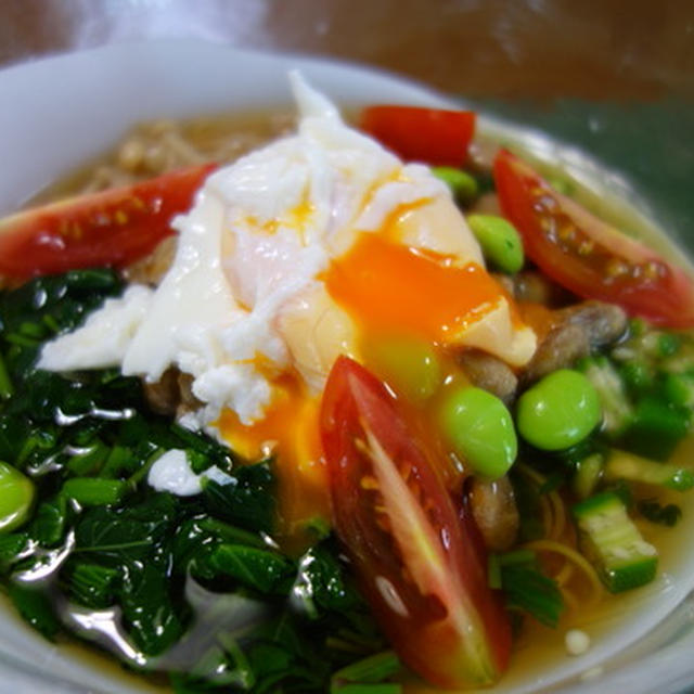 昼も夕も麺