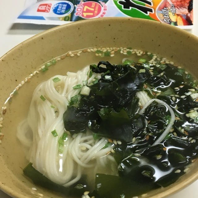 わかめスープ de 温麺 (*≧∀≦*)笑笑