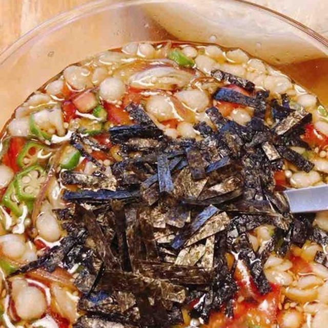 パパの料理塾オンラインで、お盆に具沢山トマトだれそうめん。大成功。次回は8/22（土）失敗しないサムゲタンの作り方