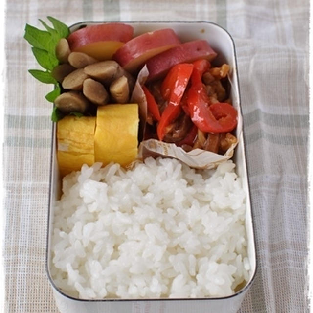 【青椒肉絲弁当】