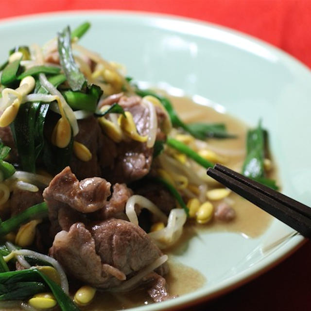 脂肪とサヨナラ！牛肉と豆もやしのオイスターソース炒め