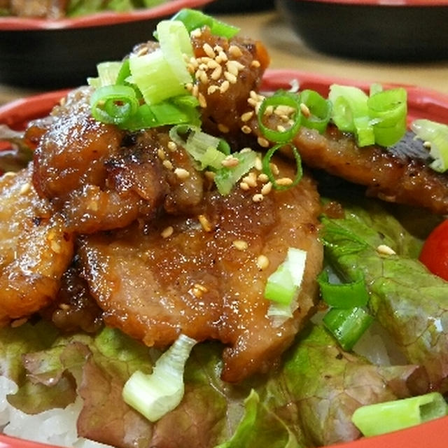 ごま香る豚丼！！
