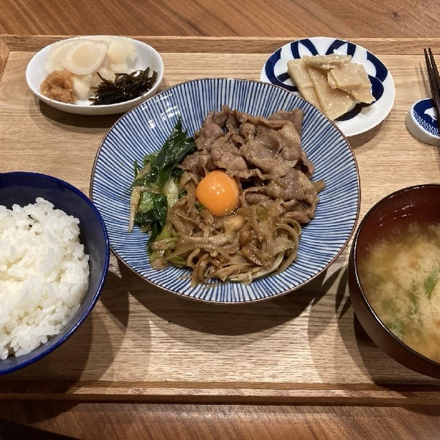 献立 豚肉のすき焼き風炒め煮 新生姜に味噌 自家製昆布の佃煮 たけのこの味噌煮 豆腐とわけぎのお味噌汁 By Kajuさん レシピブログ 料理ブログのレシピ満載