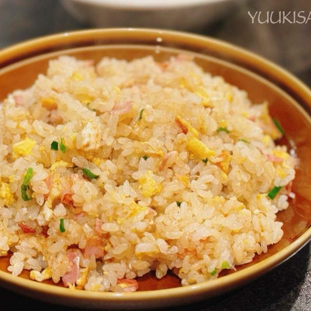 ベーコンの旨味とネギの風味がやみつき！ あっさり味だから、朝においしいチャーハンレシピ