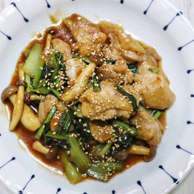 簡単！ご飯が止まりません！！ ＊鶏もも肉と小松菜のスタミナ炒め＊