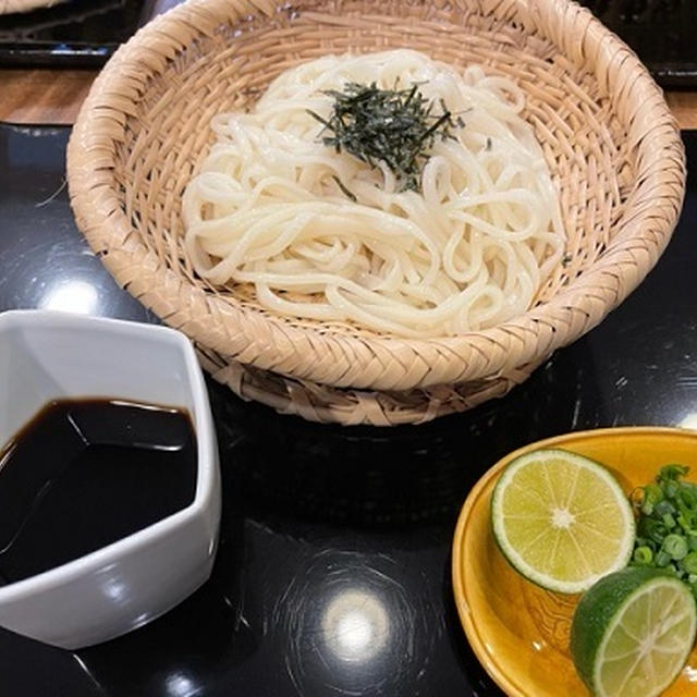 昼も夜も麺