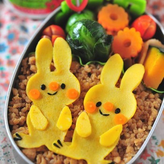黄色うさぎのお弁当