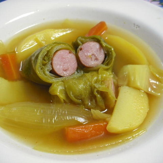 ウインナーロールのカレースープ