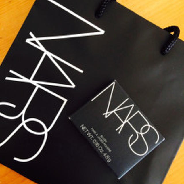 NARSのチークに浮気しました(笑)