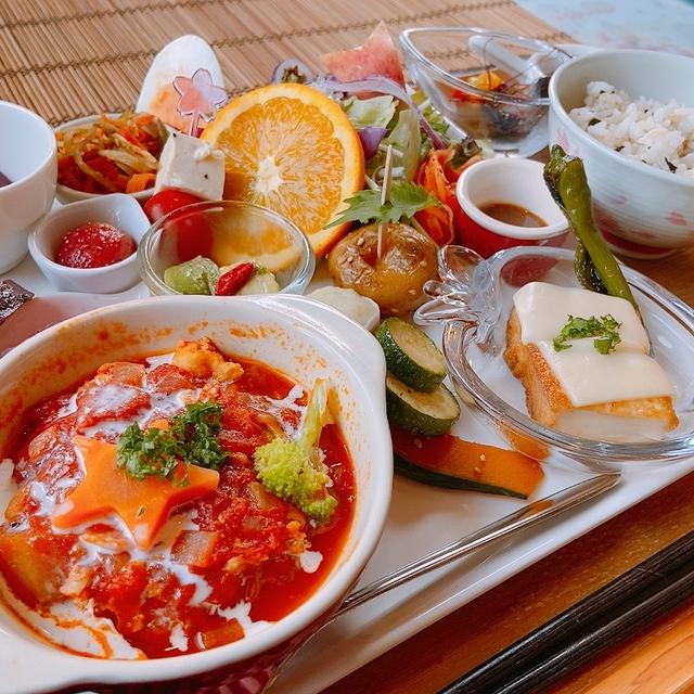 本巣市体に優しい麹・薬膳ランチとお茶♡New夏秋ネイル