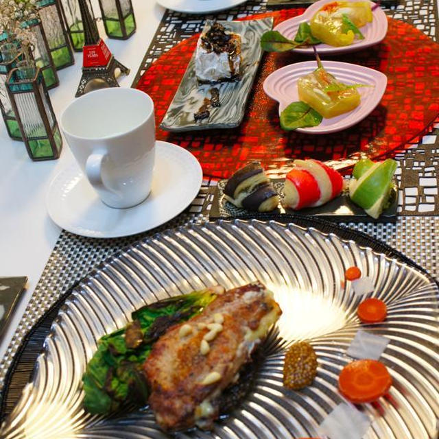 i-kitchen あぐ〜豚ソテー★金時人参でお祝い紅白野菜添え