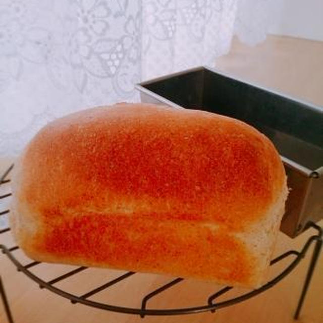 全粒粉のミニ食パン♪えび天サンド♪ラタトゥイユピザトースト♪