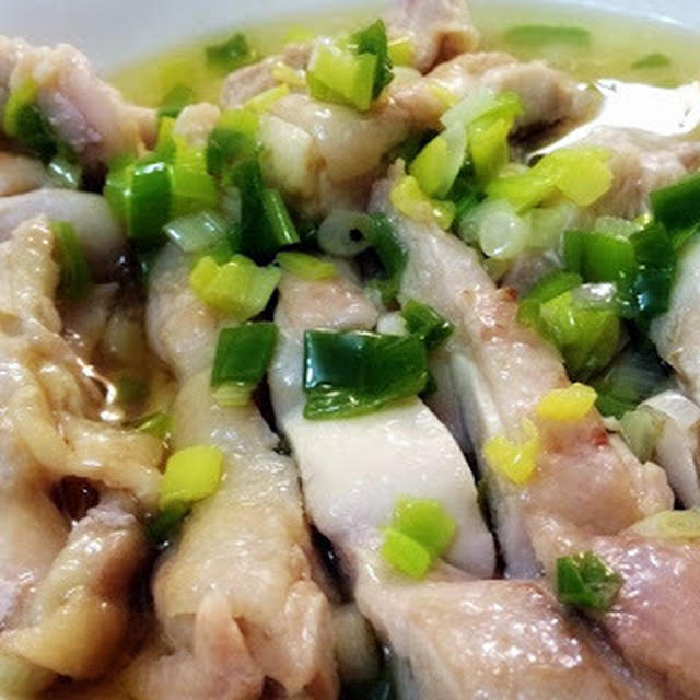 油蔥雞│蒸し鶏もも肉のネギ油かけ