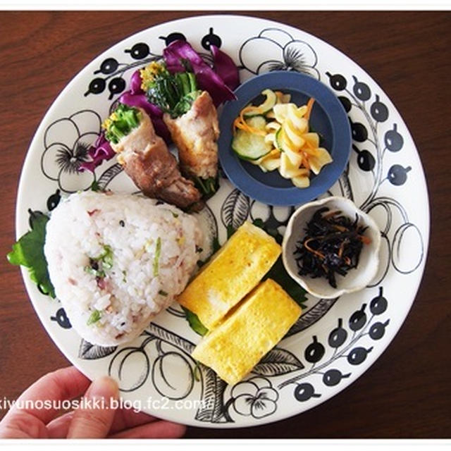 亜麻仁油でオイルおにぎりとワンプレートランチ。