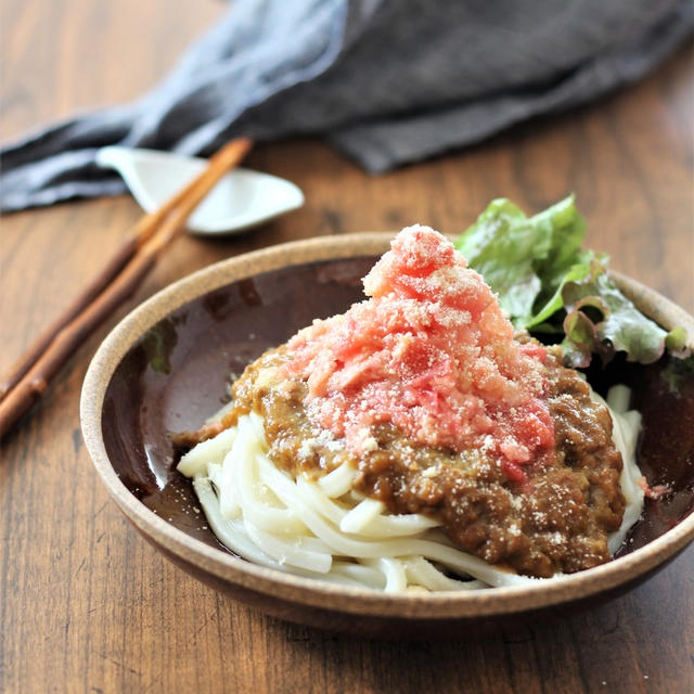 まだまだ暑い日に。トマトシャーベットのせ冷やしカレーうどん