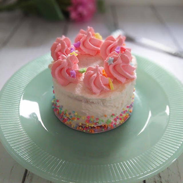 パンケーキで作るピンククラデーションケーキ