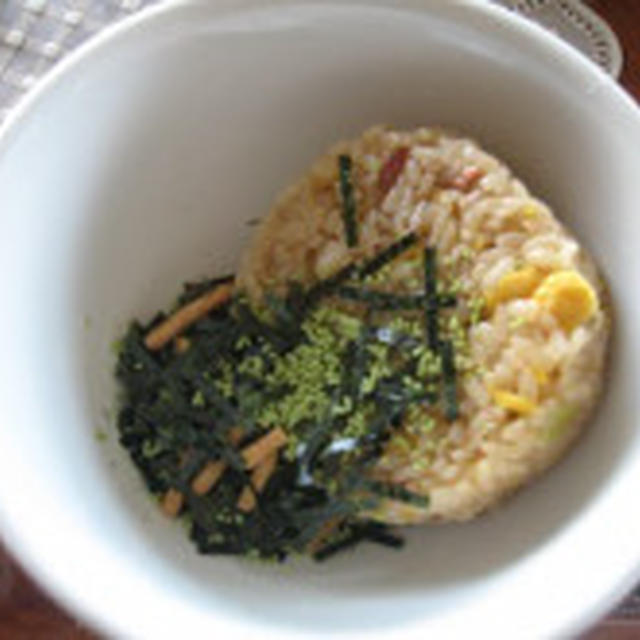 永谷園おにぎり茶漬け…家での場合はカップじゃなくても＾＾；ｖ