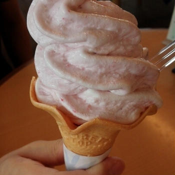 イチゴ☆ソフトクリーム