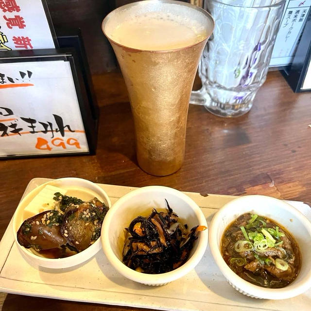 大阪　堺筋本町で19時まで500円でドリンクとアテ３品　金獅子　堺筋本町店
