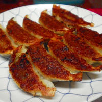 皮パリ餃子と、にんにく鶏