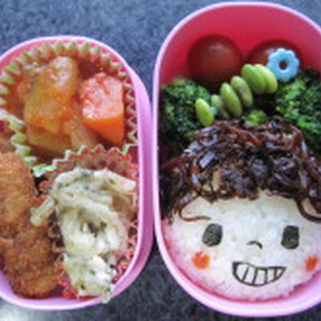 昆布でもじゃもじゃ頭のニシシ顔キャラ弁