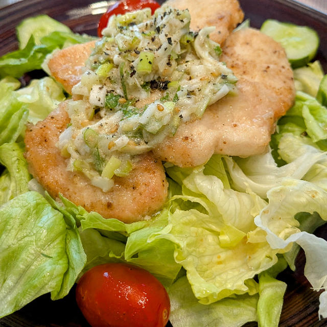 鶏むね肉 で ねぎ塩わさびチキン