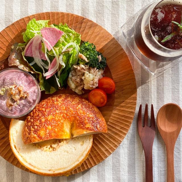 ＊パン屋航路チーズベーグル＋バルサミコソーダ＊