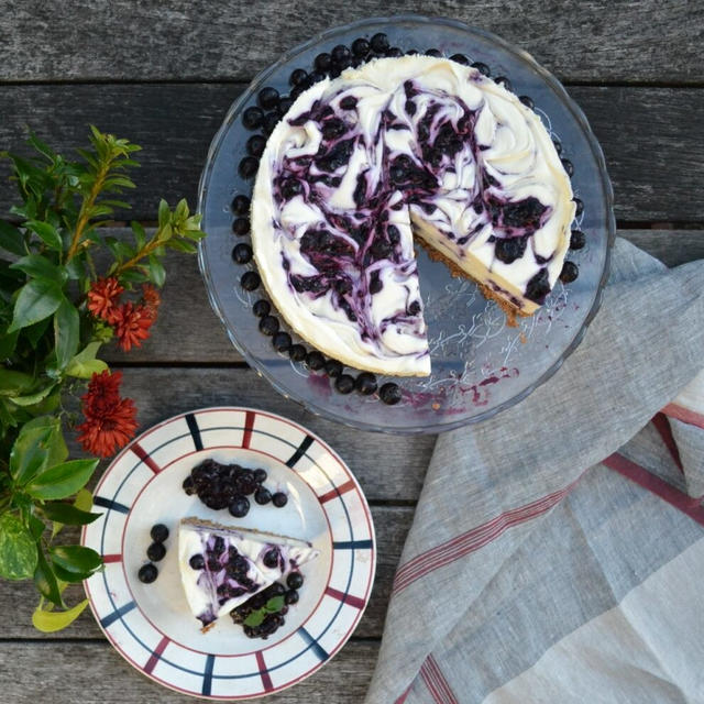 White Chocolate Blueberry Cheesecake ホワイトチョコレートブルーベリーチーズケーキ