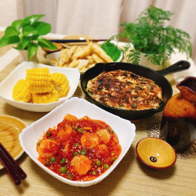 エビチリとキスの天ぷらにとろろ焼き、居酒屋夕ご飯