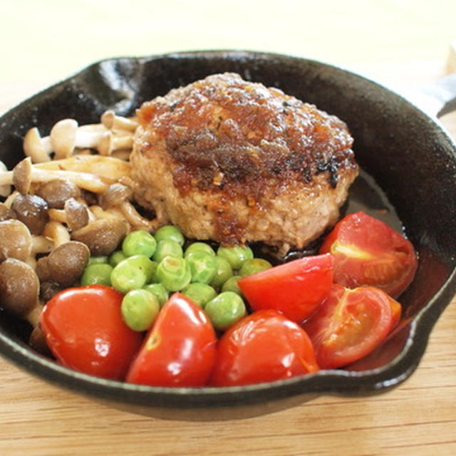 ふんわりジューシーハンバーグ作りました♪