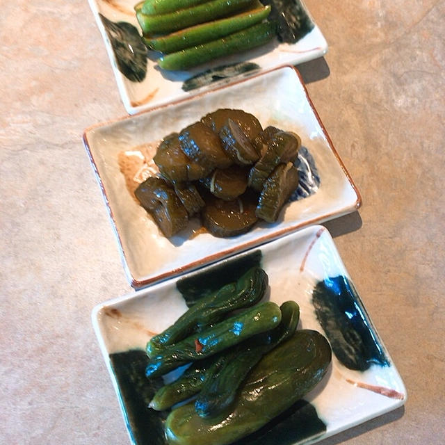 鯖缶とキュウリの漬物三種