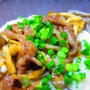 「豚肉とキノコの山掛けそば」