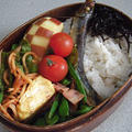 目刺し弁当。貴重な車？