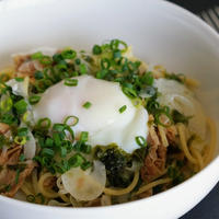 まぐろ節香る海苔と新たまの和風パスタ