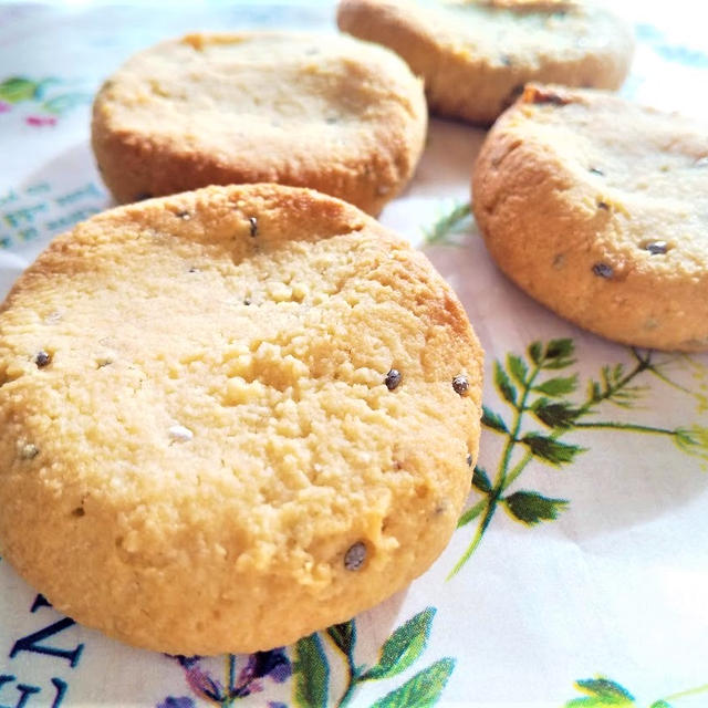 【美容おやつ】ティータイムに♡『たっぷりナッツのクッキー2種』