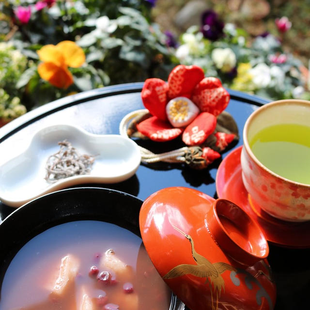 ＊鏡餅を細かく刻んで縁側お茶時間♪＊