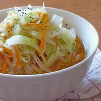 洋風魚介スープで、お野菜たっぷり温麺