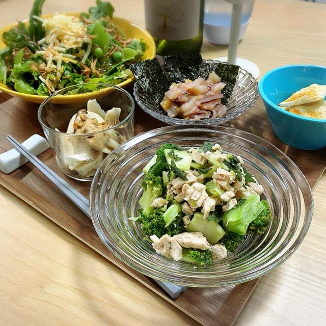 ブロッコリーと蒸し鶏大葉和え　つくりおき消費献立。
