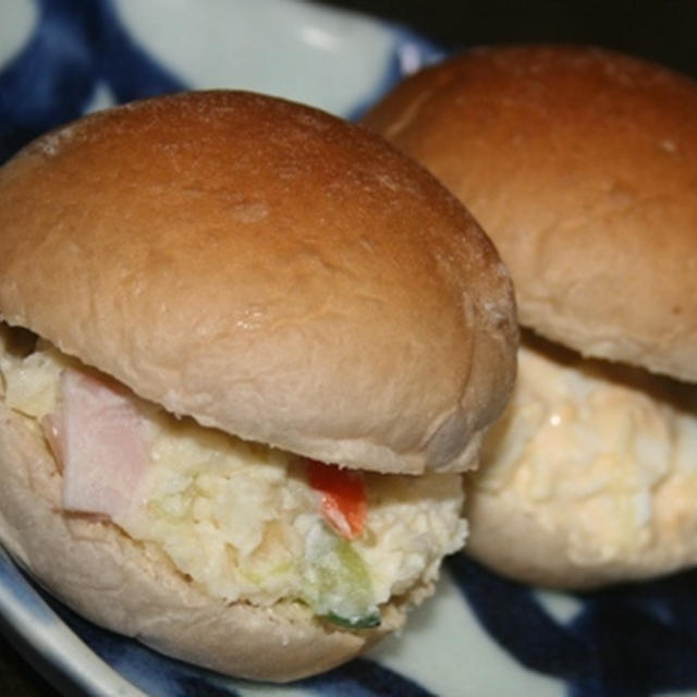 2月21日　　小さな くるみパンの ポテサラ＆マヨ玉サンド