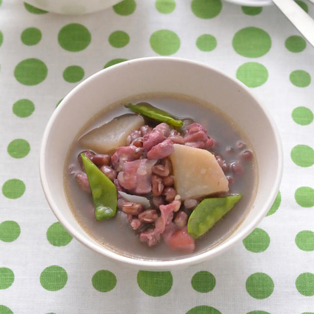 紅鶏と小豆のおかずスープ。【乾燥豆から・即調理可・お鍋で作る】