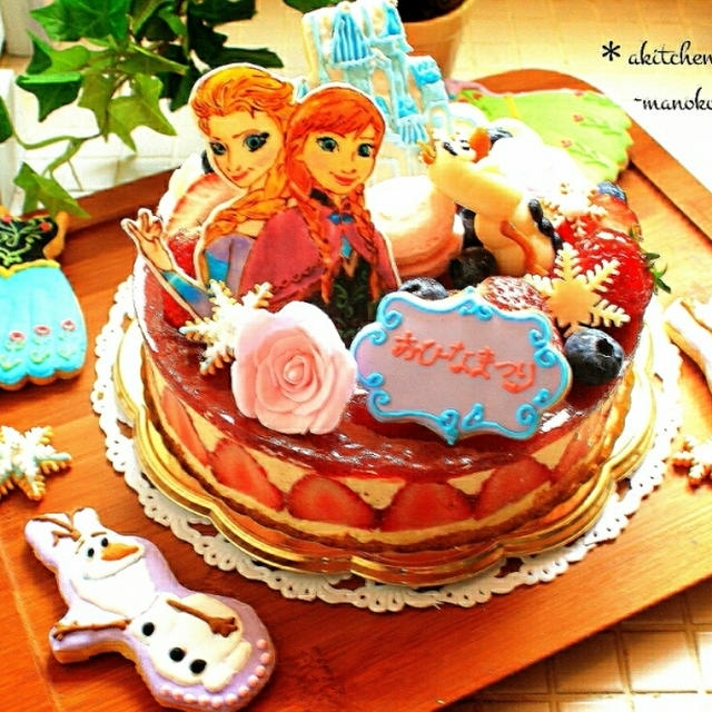 【オーダーケーキ】アナ雪の苺のフレジェ♪雛祭りケーキ
